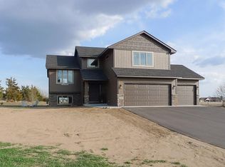 4491 399th St, North Branch, MN 55056