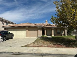 5647 Lighthouse Ln, Palmdale, CA 93552