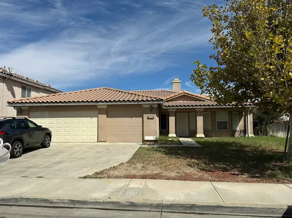 5647 Lighthouse Ln, Palmdale, CA 93552