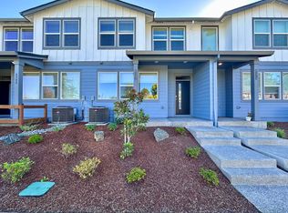 6582 SE Nasha St, Hillsboro, OR 97123