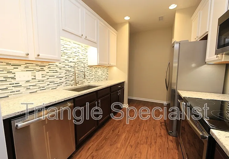 8227 Martello Ln — Photo 2