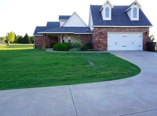 407 Dana Ln, Newalla, OK 74857