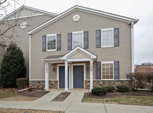1225 Silverstone Dr #1225, Carpentersville, IL 60110