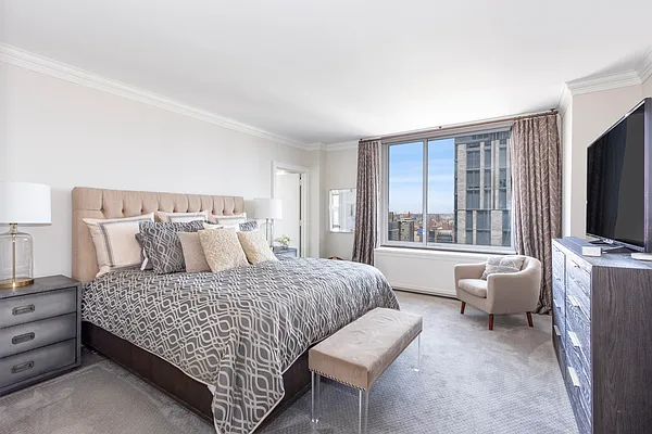 Sold by Brown Harris Stevens | media 6