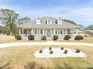 6054 Forest Green Rd, Pensacola, FL 32505