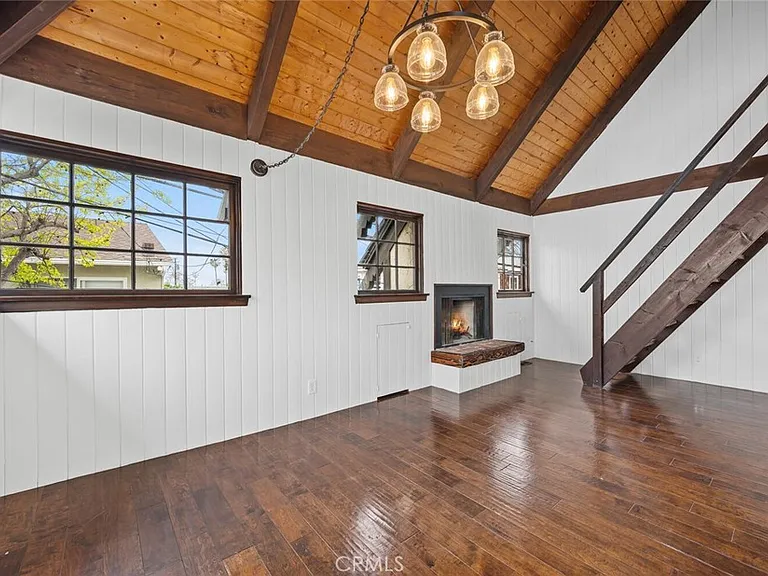329 Aster St — Photo 6