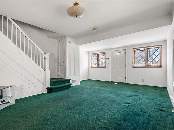 3rd image of 9435 133rd Ave