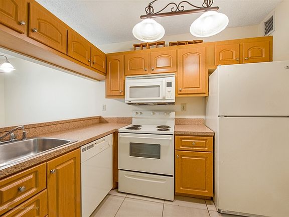 4th image of 9425 SW 138th Pl #9425