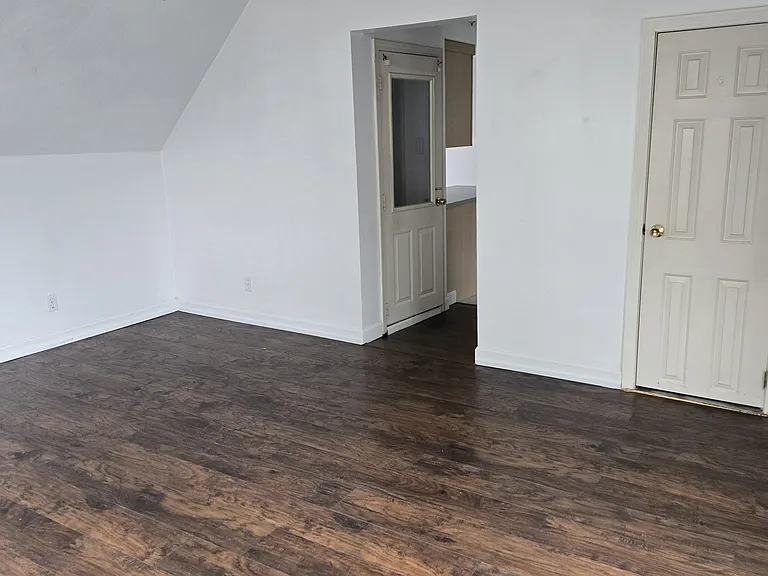 205 Pine St #2 — Photo 9