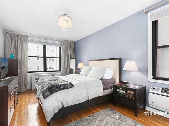 2nd image of 100 W 12th St APT 3D