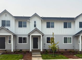 2284 Sawtelle Dr, Woodburn, OR 97071