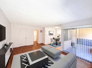 853 W Beach Avenue, Inglewood, CA 90302