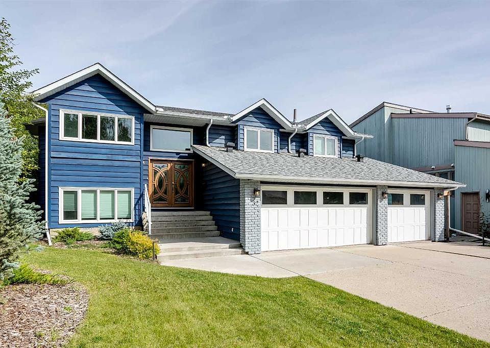 1st image of 32 S Bow Village Cres NW