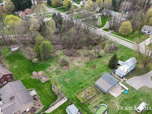 3rd image of 52nd St SW