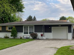1551 Edward Dr, Stevensville, MI 49127