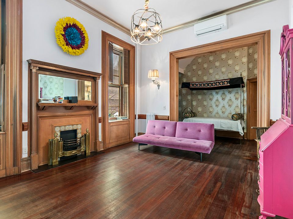 1st image of 56 Irving Pl #1EDW