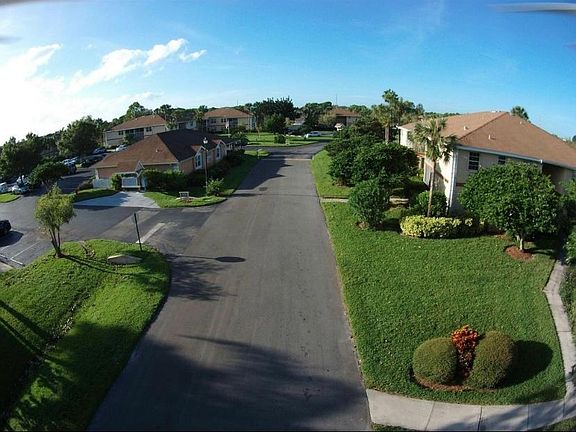 2nd image of 1542 SE Royal Green Cir