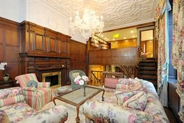 Sold by Douglas Elliman | media 7