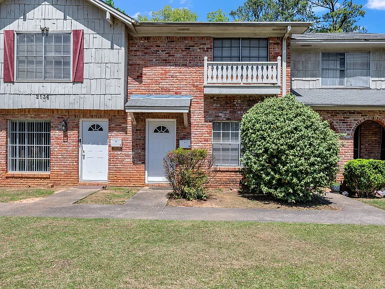 2136 Lynngate Dr #2136 — Photo 2