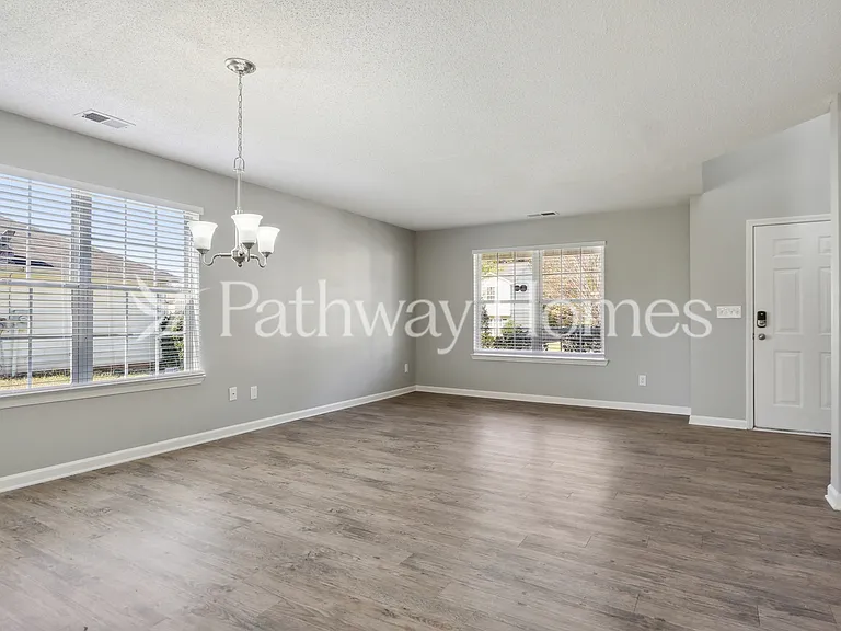 7510 Old Chapel S — Photo 3