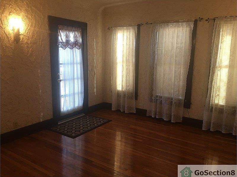 1st image of 2401 N Piedras St