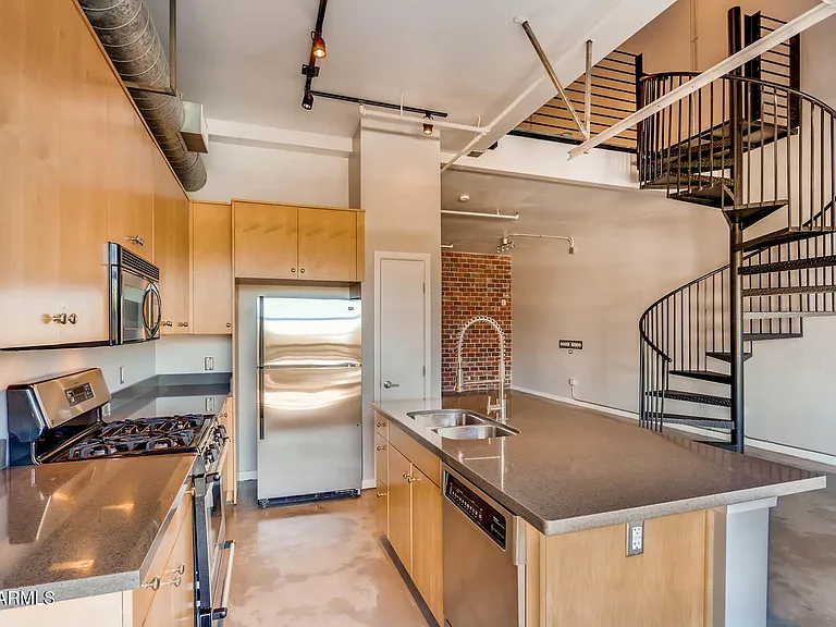 914 E Osborn Rd #210 — Photo 9