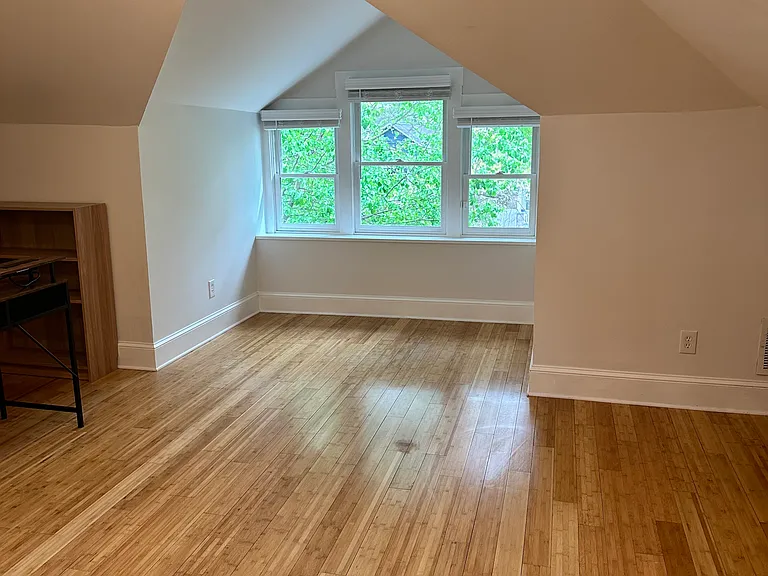 744 Saint Charles Ave NE #C — Photo 30