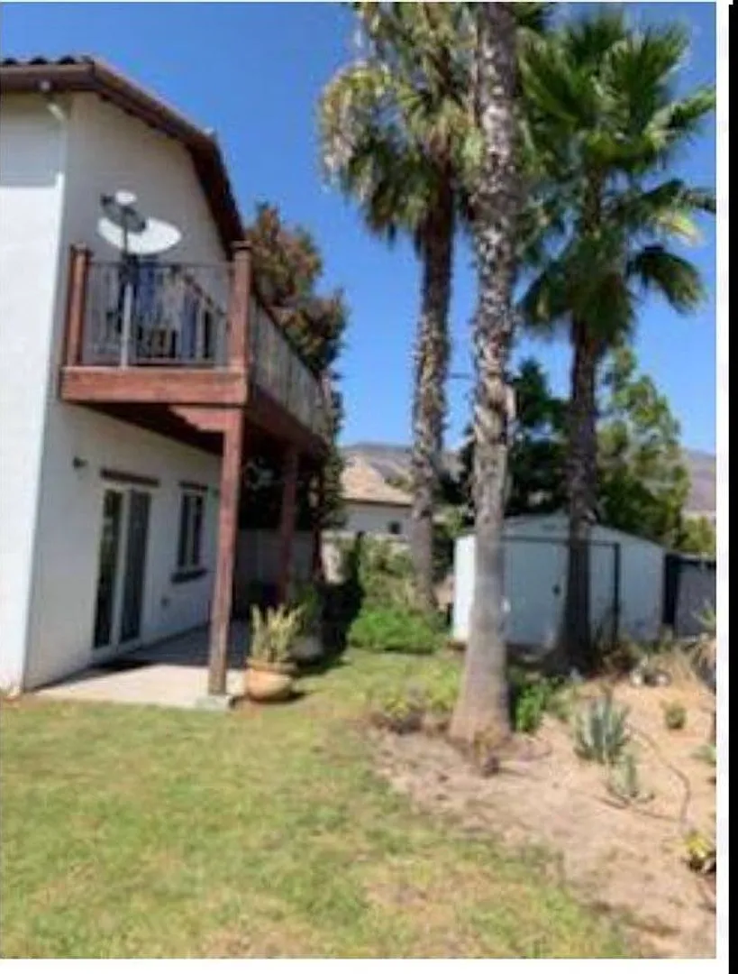 Amazing 2 bedroom 2 bath townhome in quiet cul-de-sac with great backyard views - Available Now — Photo 3