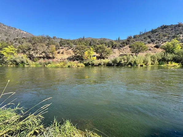 7 Miles Out Klamath River Rd, Yreka, CA 96097