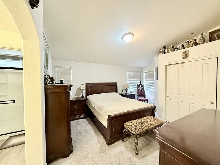 524 Darren Way — Photo 12