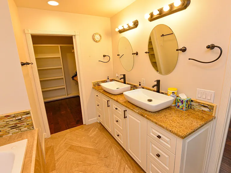 10710 D K Ranch Rd — Photo 19