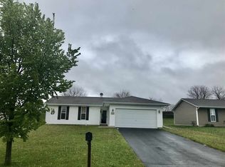 8379 Crooked Bend Rd, Roscoe, IL 61115