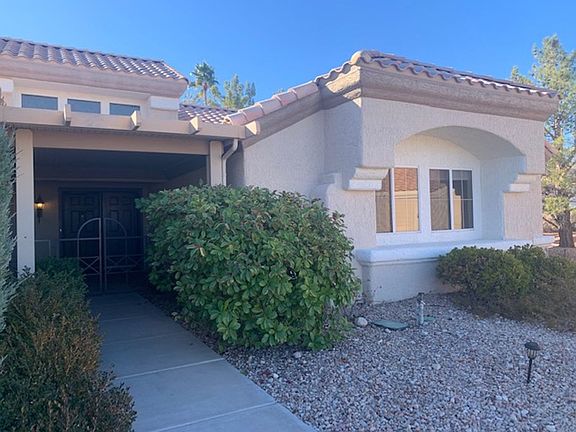 3rd image of 2805 Tumble Creek Ct