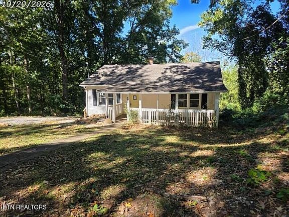 2nd image of 520 Burns Rd