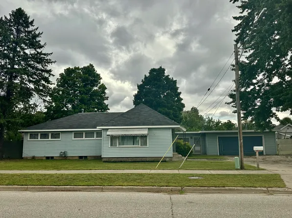 311 Lawndale St, Grayling, MI 49738