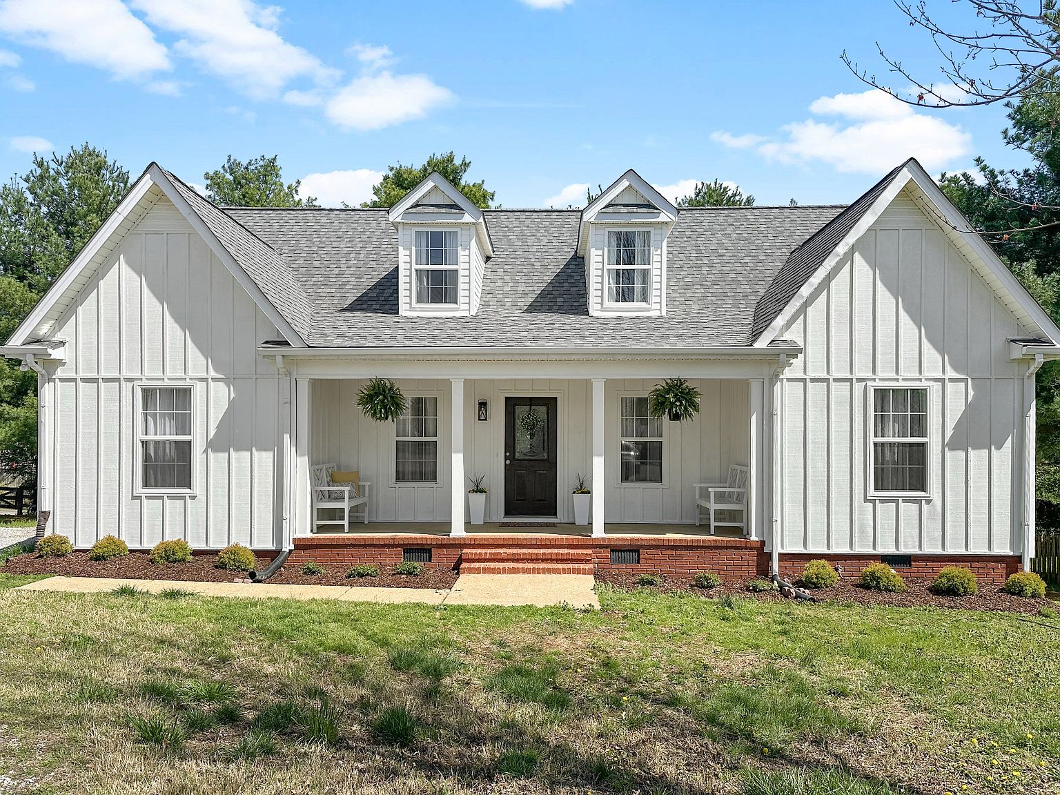 トップス House on the Hill S/S Tee ( Tile ) 2810 Masons Ct, Spring Hill, TN 37174 | Zillow