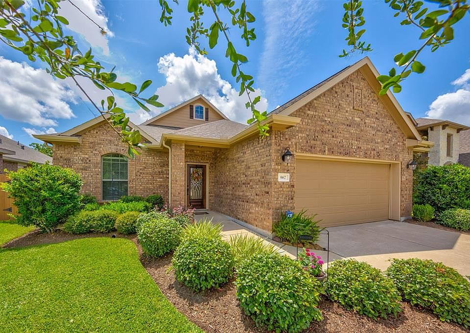 1st image of 967 Ponte Serra Dr