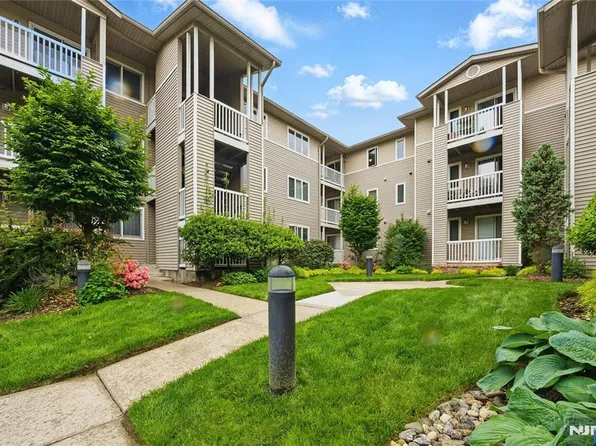 223 Orchard Park, Allendale, NJ 07401