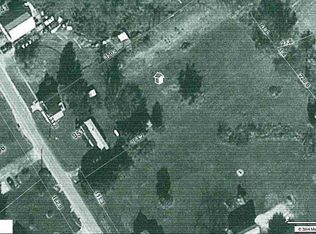 951 S Hilltop Dr, Spring Grove, PA 17362