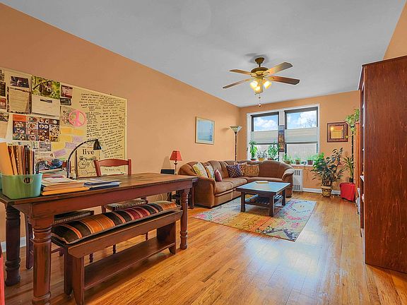 3rd image of 2511 Union St APT 6A