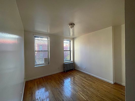 1st image of 462 E 115th St APT 3A