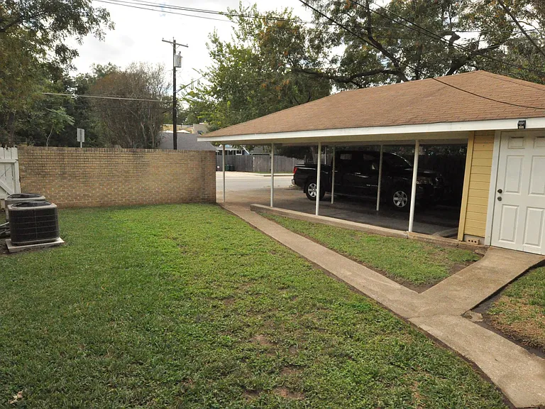 4500 Ramsey Ave #B — Photo 12