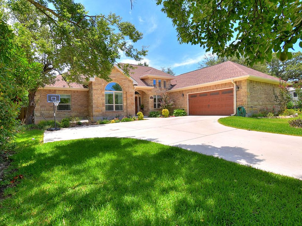 1st image of 1004 Oak Hollow Dr