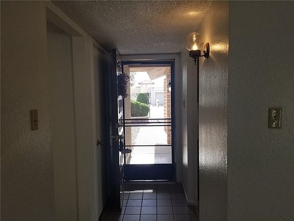 5th image of 10645 Islerock Dr