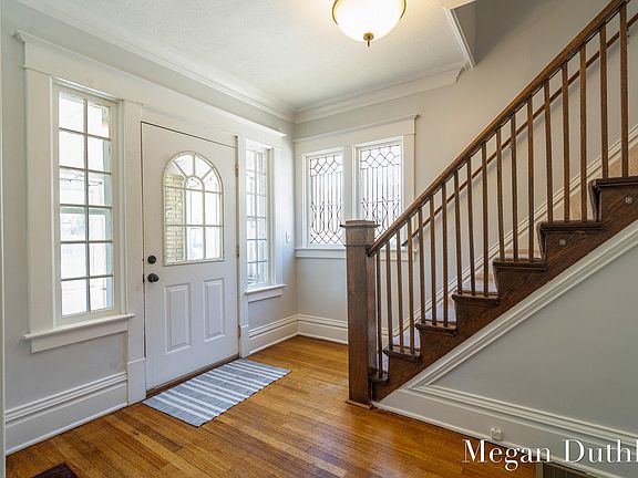 5th image of 1243 Lake Michigan Dr NW