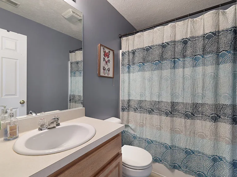 141 Shadow Glen Dr — Photo 9