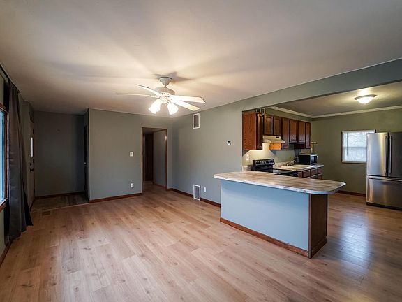 3rd image of 2811 N 11th STREET