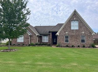 455 Lewis Fairway Cir, Oakland, TN 38060