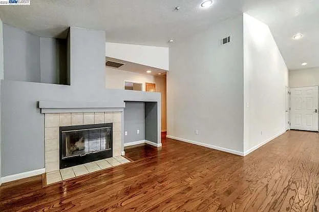 509 Saddleback Cir — Photo 25
