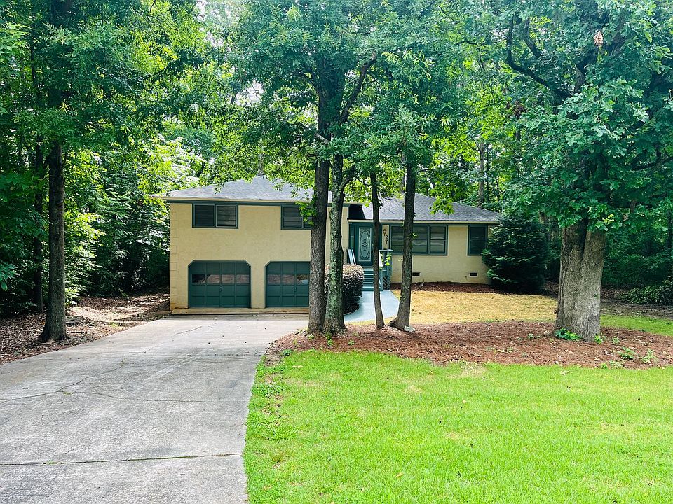1st image of 27 Elaine Dr